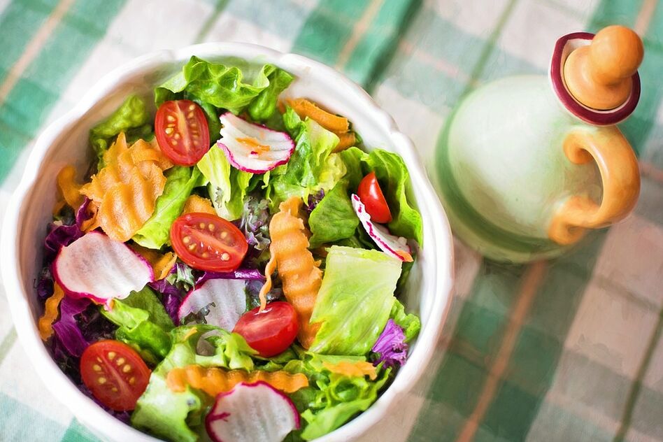 salada de vegetais para a dieta ceto
